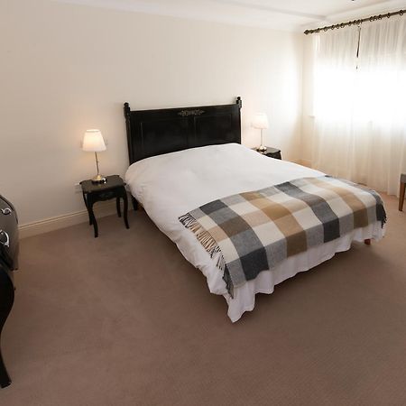 Connemara Lake Hotel 우그테라드 외부 사진